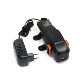 Membraanpomp (drinkwaterpomp), 230V, 3.8 L/min, uitschakeldruk 2.8 bar (IP54)