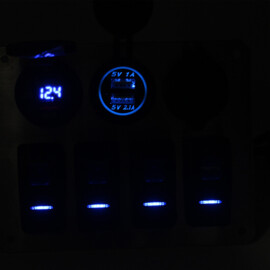RVS 316L Schakelpaneel, 4 voudig, Sigaretten Aansteker, 2x Dubbele USB Aansluiting met voltmeter, 12-24V, Groene LED, IP65